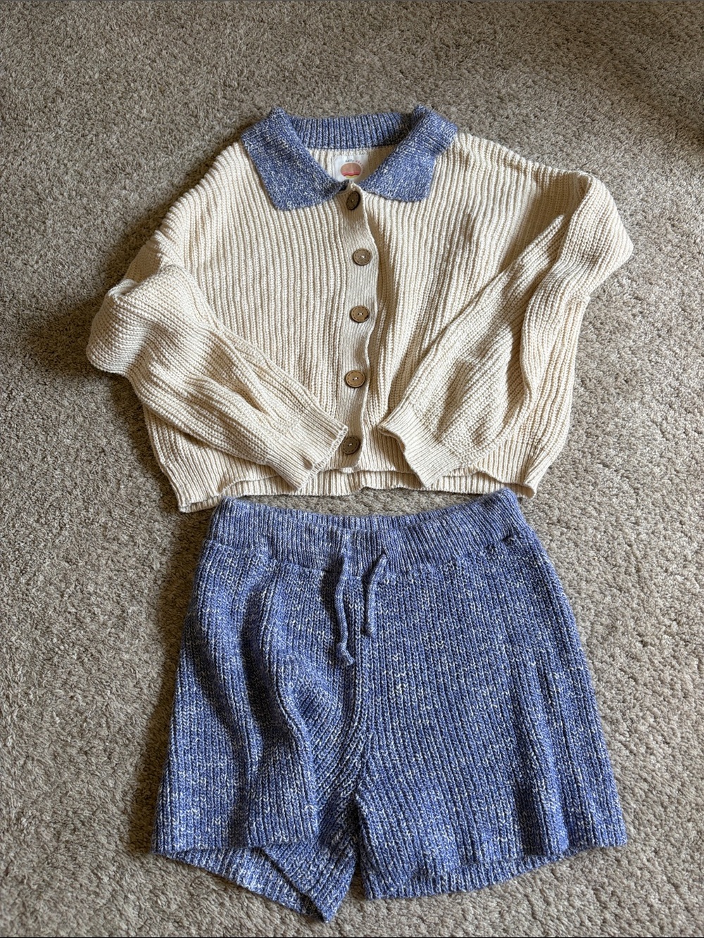 Cream Knit Button-Front Cardigan with Blue Collar